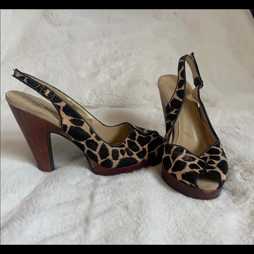 Womens Giraffe heels size 8